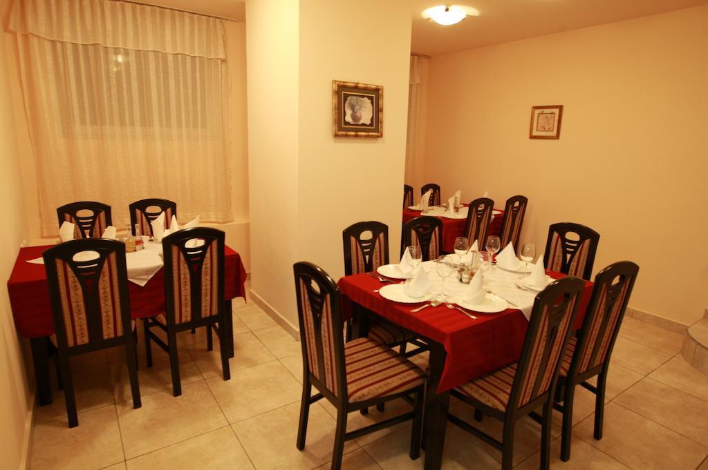 Hotel Vila Prestige Budva מראה חיצוני תמונה